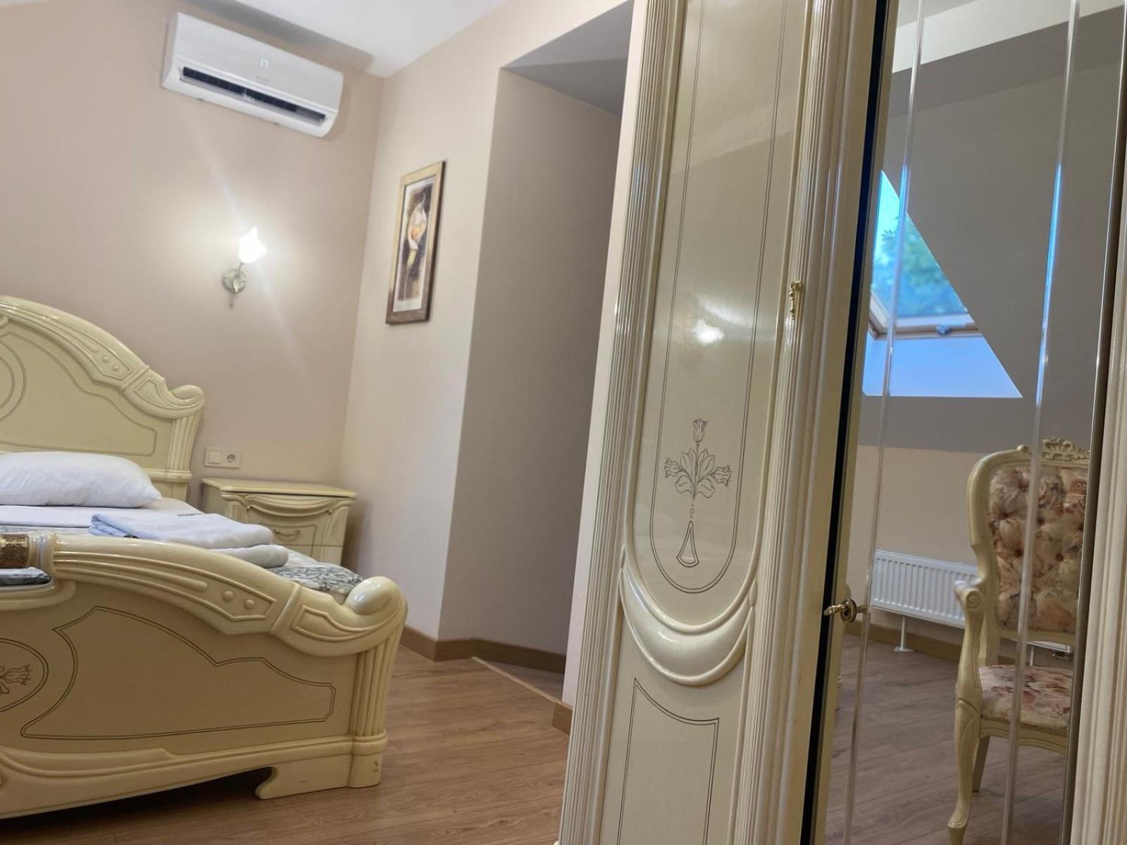 Apart Yaroslava Osmomysla 9 Square - City Center Lviv Eksteriør billede