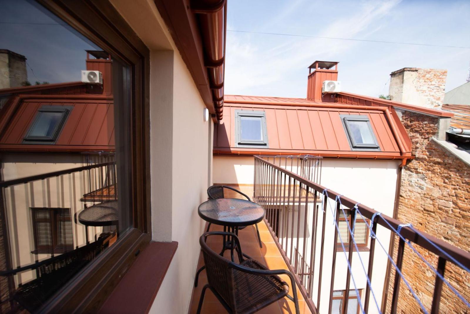 Apart Yaroslava Osmomysla 9 Square - City Center Lviv Eksteriør billede