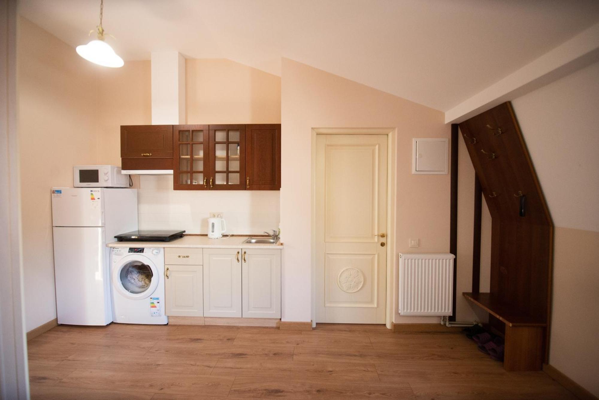Apart Yaroslava Osmomysla 9 Square - City Center Lviv Eksteriør billede